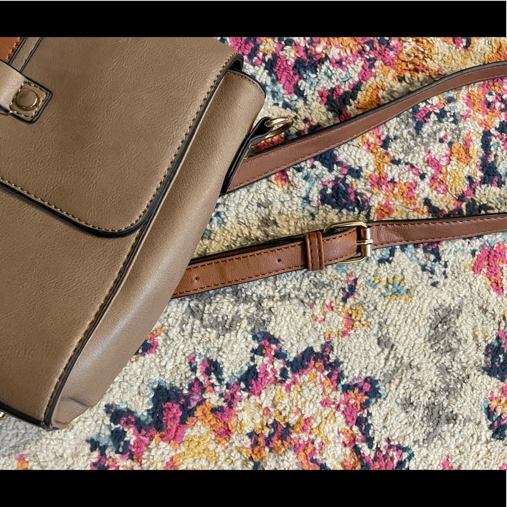 Cross Body Purse - Picture 6 of 6